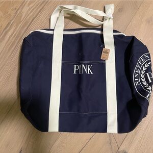 Victoria’ Secret Pink duffel bag with tag. Navy blue.